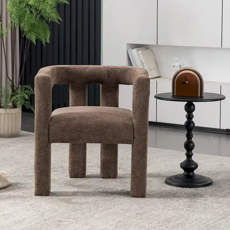 Set aus 1 schick designten, tonnenförmigen Akzent-Sessel mit Stoffbezug