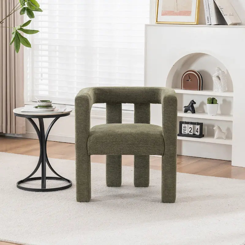 Set aus 1 schick designten, tonnenförmigen Akzent-Sessel mit Stoffbezug