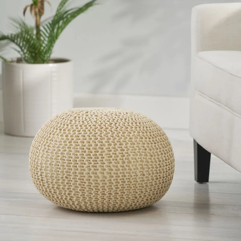 Gestrickter Baumwoll-Pouf